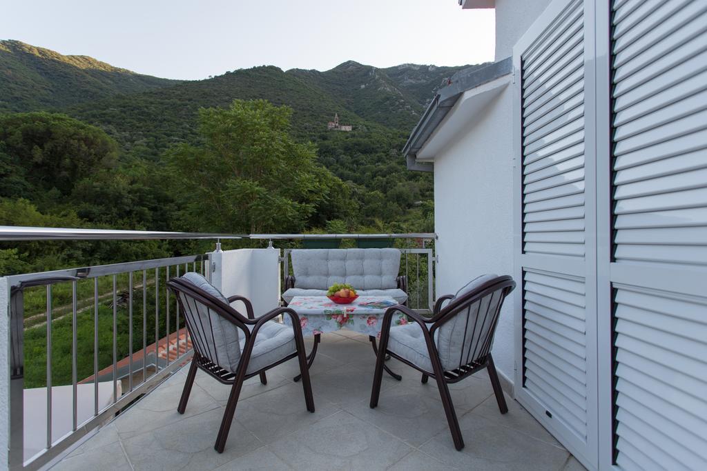 Djurovic Apartments Montenegro Котор Екстер'єр фото