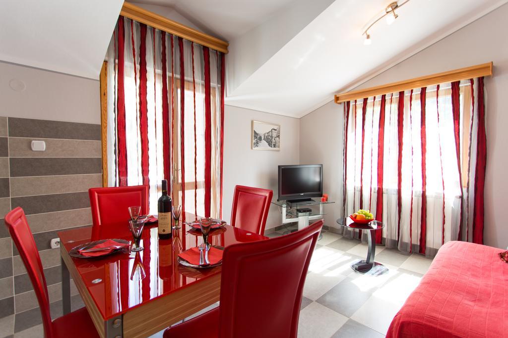 Djurovic Apartments Montenegro Котор Екстер'єр фото
