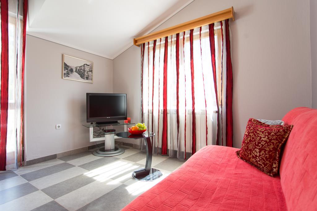 Djurovic Apartments Montenegro Котор Екстер'єр фото