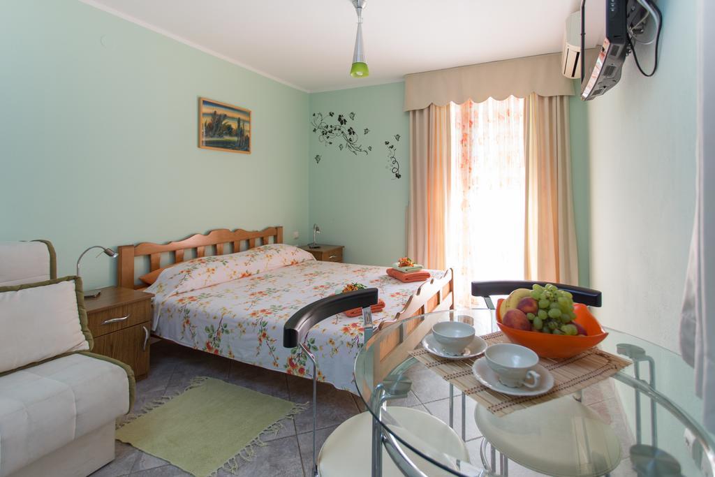 Djurovic Apartments Montenegro Котор Екстер'єр фото